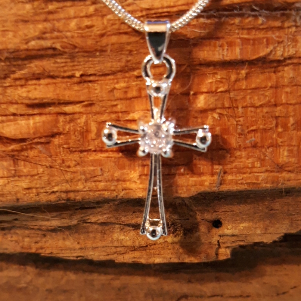 NEW 22in 925 sterlhing silver necklace